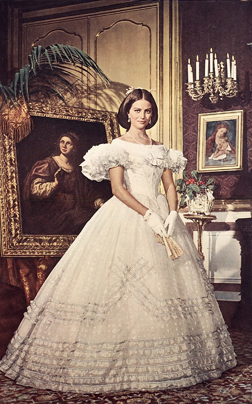 Vestido-do-cinema--Claudia-Cardinale--O-Leopardo-1963-Piero-Tosi