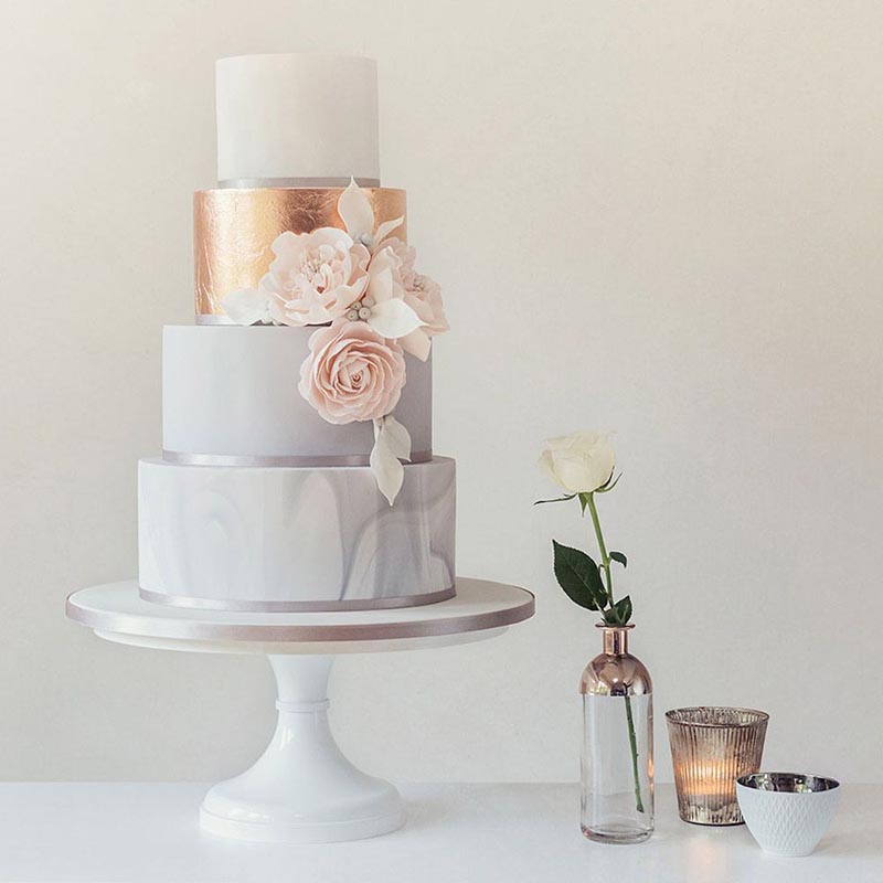 bolo de casamento branco 
