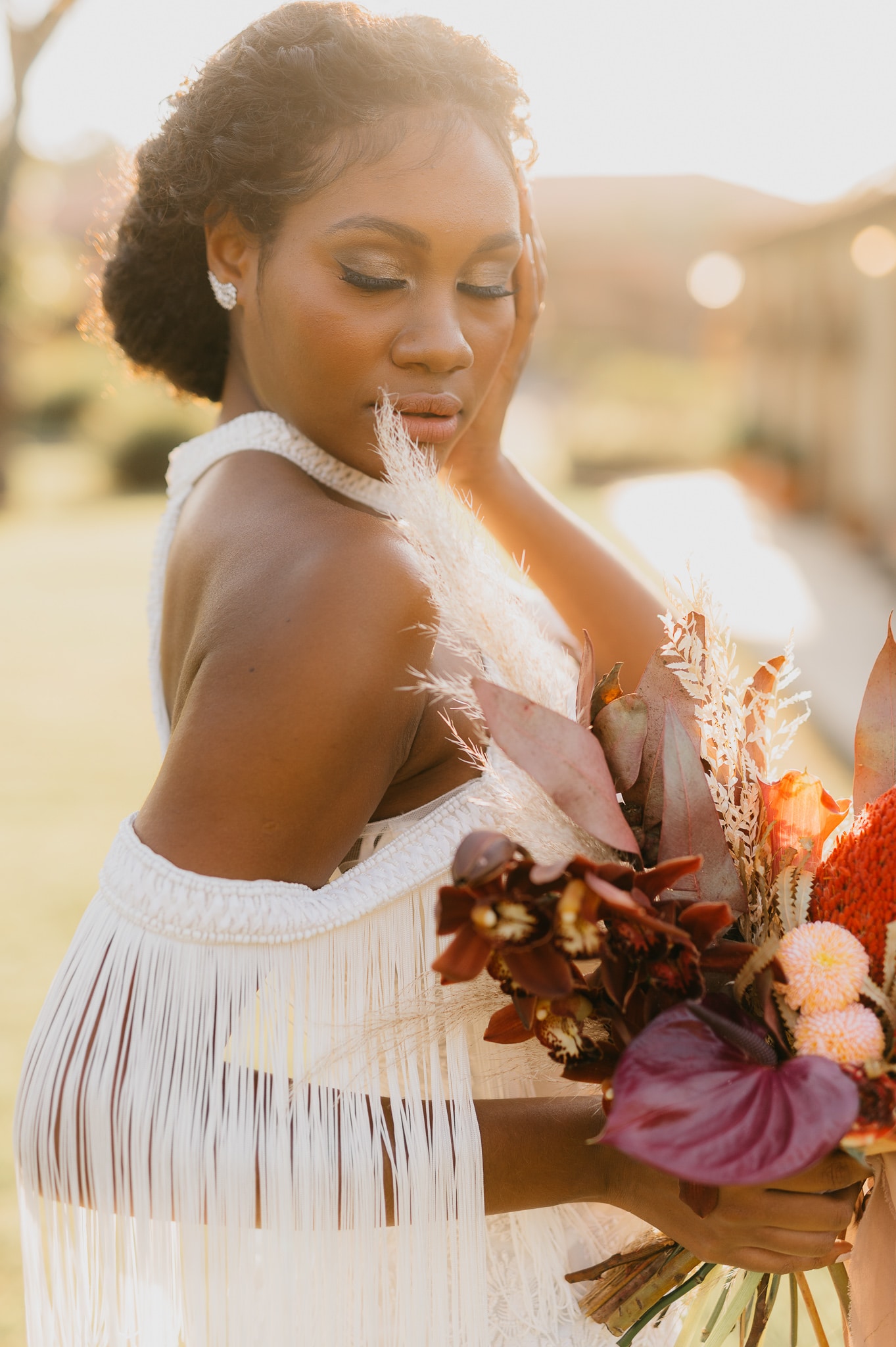 Casamento ao ar livre  Editorial traz inspiração despojada ao Grande Dia