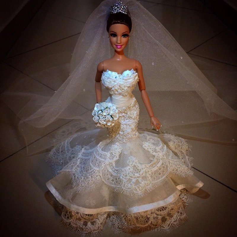 Vestido De Noiva Para Boneca Barbie * Luxo E Glamour - R$ 24,90