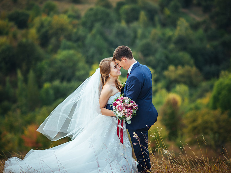 Contrato de vídeo de casamento deslocamento