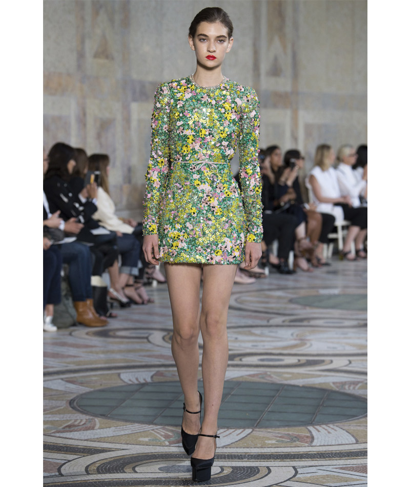Desfile Alta Costura de Paris para o Outono Inverno 2017 Jardim florido