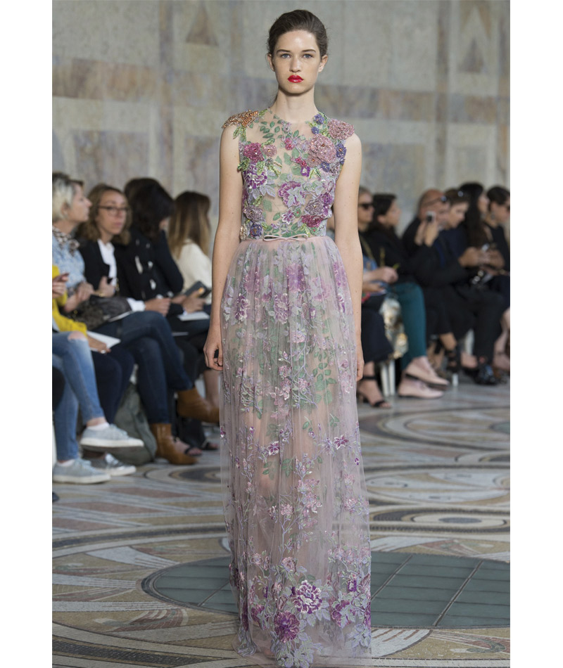 Desfile Alta Costura de Paris para o Outono Inverno 2017 Jardim florido
