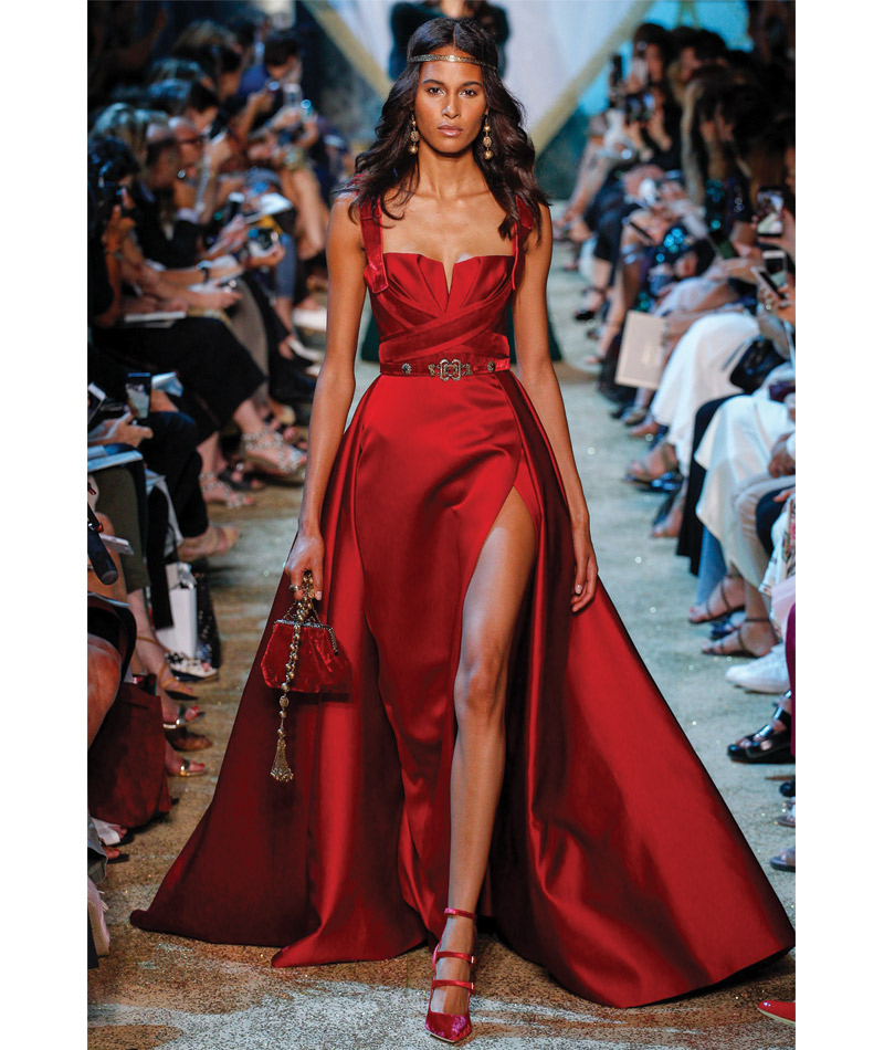 Desfile Alta Costura de Paris para o Outono Inverno 2017 alta intensidade