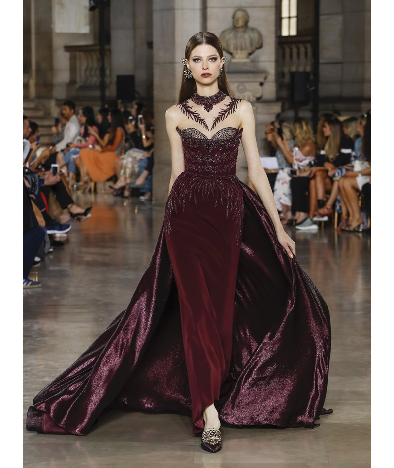 Desfile Alta Costura de Paris para o Outono Inverno 2017 alta intensidade