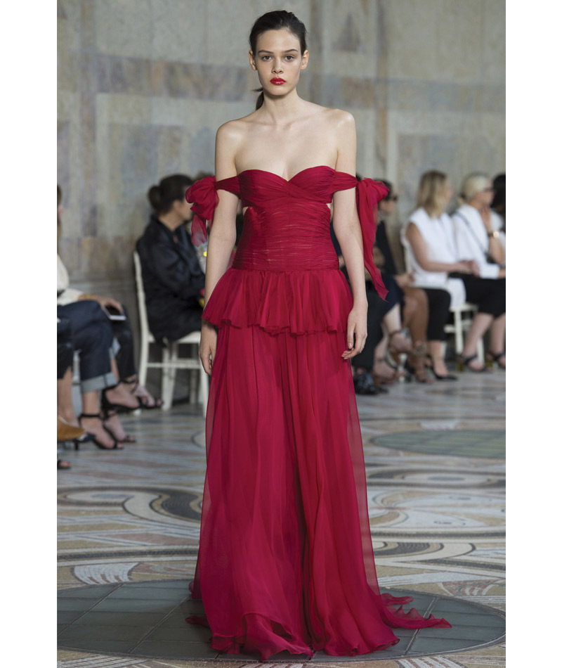 Desfile Alta Costura de Paris para o Outono Inverno 2017 alta intensidade