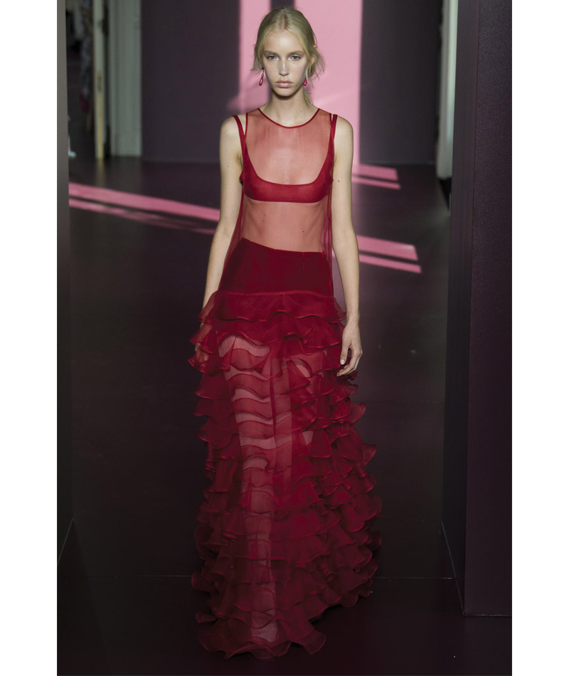 Desfile Alta Costura de Paris para o Outono Inverno 2017 alta intensidade