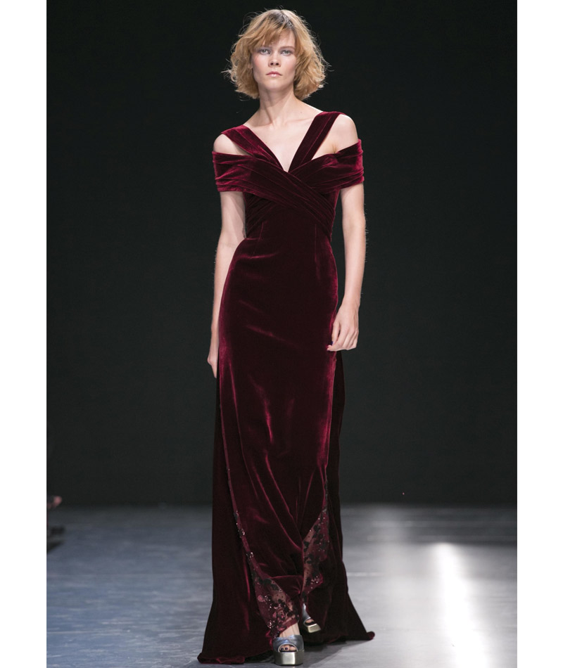 Desfile Alta Costura de Paris para o Outono Inverno 2017 blue velvet