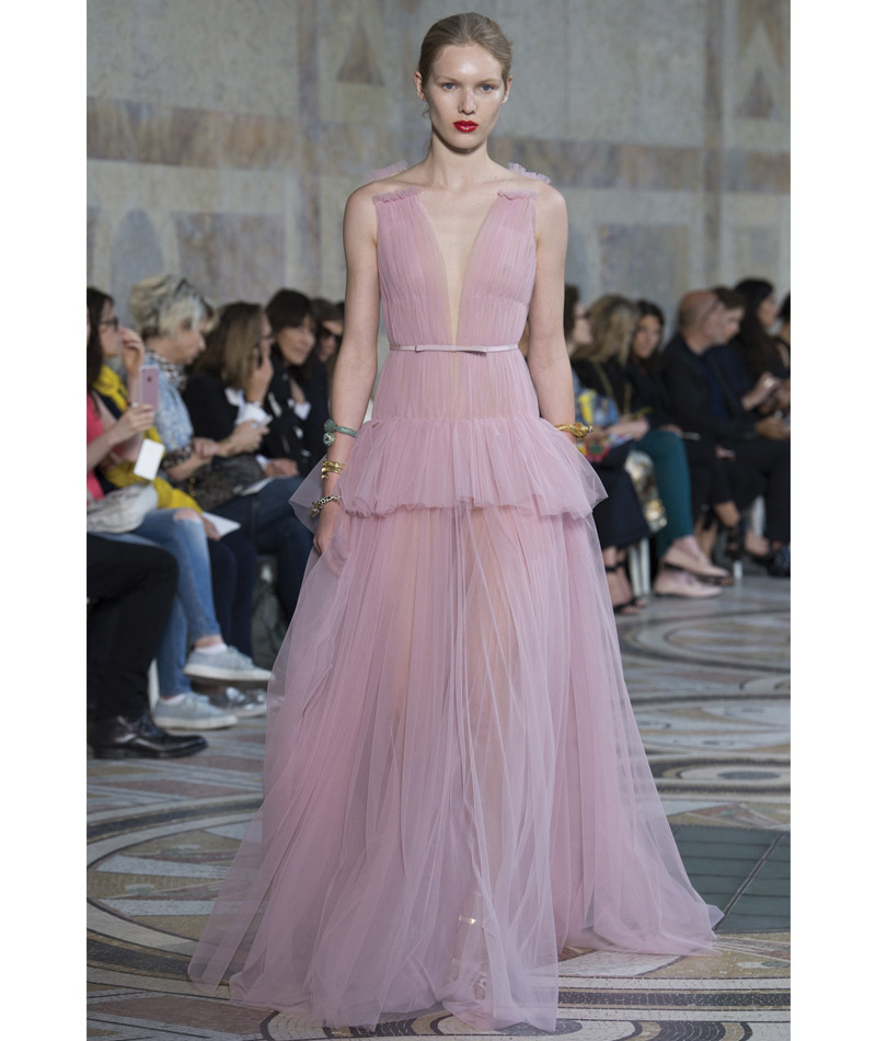 Desfile Alta Costura de Paris para o Outono Inverno 2017 delicadeza pastel