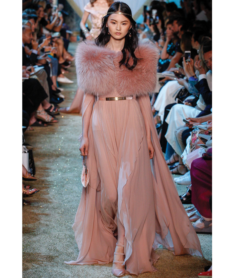 Desfile Alta Costura de Paris para o Outono Inverno 2017 delicadeza pastel