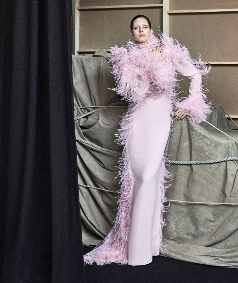 Desfile Alta Costura de Paris para o Outono Inverno 2017 plumas
