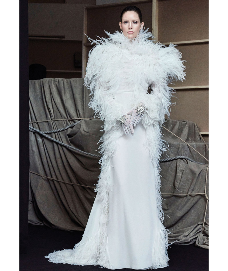 Desfile Alta Costura de Paris para o Outono Inverno 2017 plumas