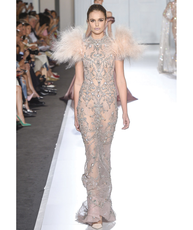 Desfile Alta Costura de Paris para o Outono Inverno 2017 plumas