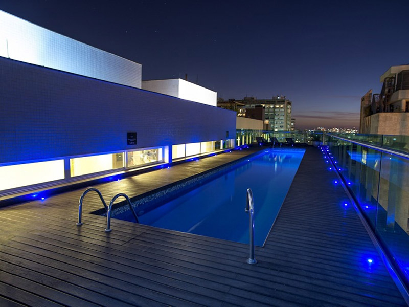 Noite de núpcias piscina do hotel Hotel Laghetto Viverone Moinhos