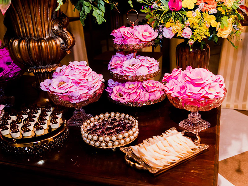 Casamento no campo decoração mesa dos doces