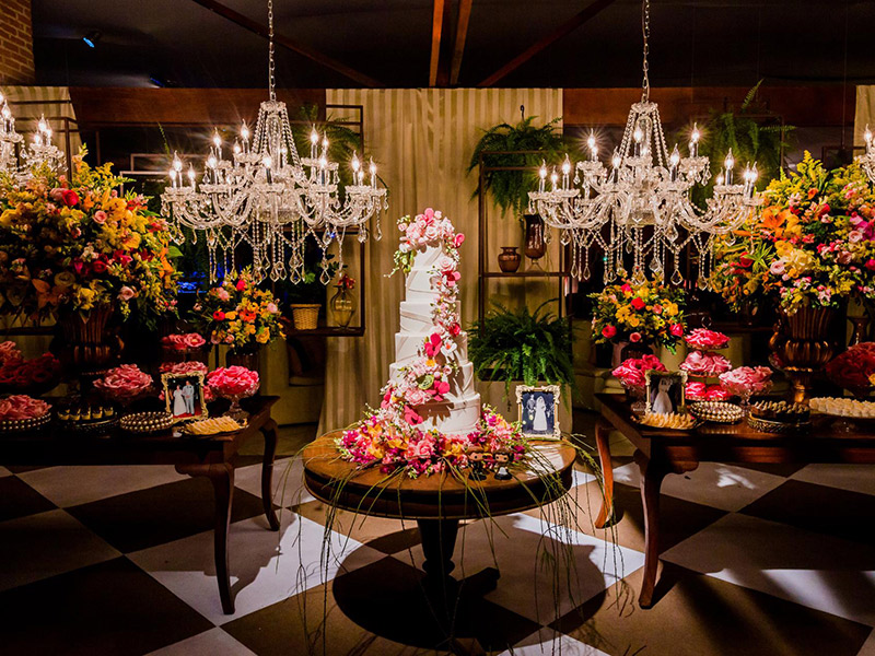 Casamento no campo decoração mesa do bolo