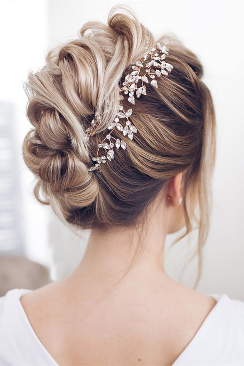 Penteado para noiva qual melhor combina com você