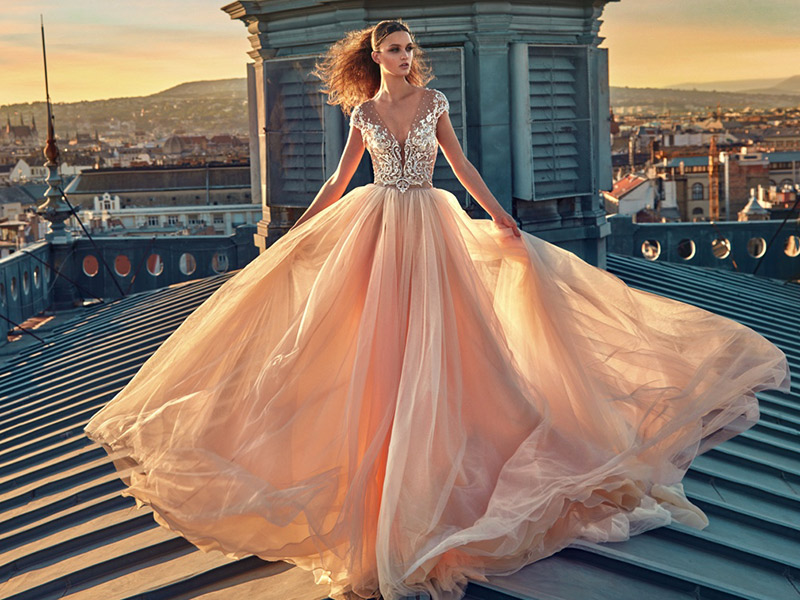 Vestido de noiva com cor para usar rosé e champagne