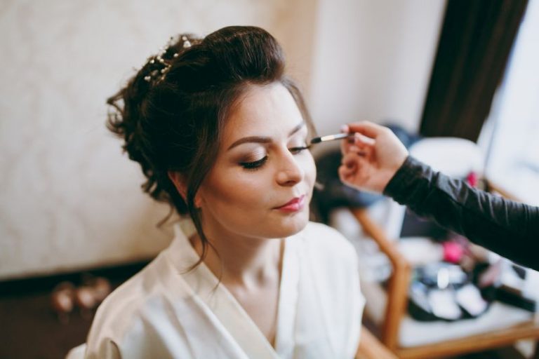 20 Modelos de Penteados para Casamento no Civil