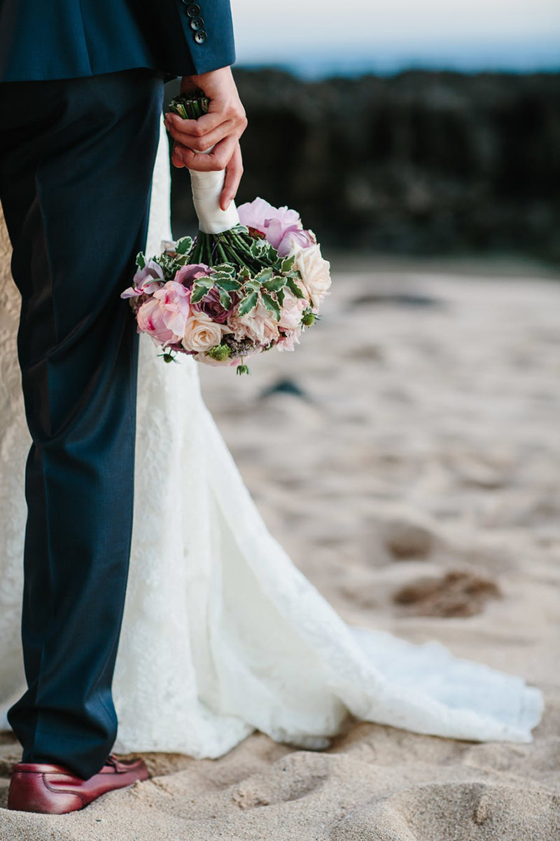 buquê de noiva para casamento na praia 