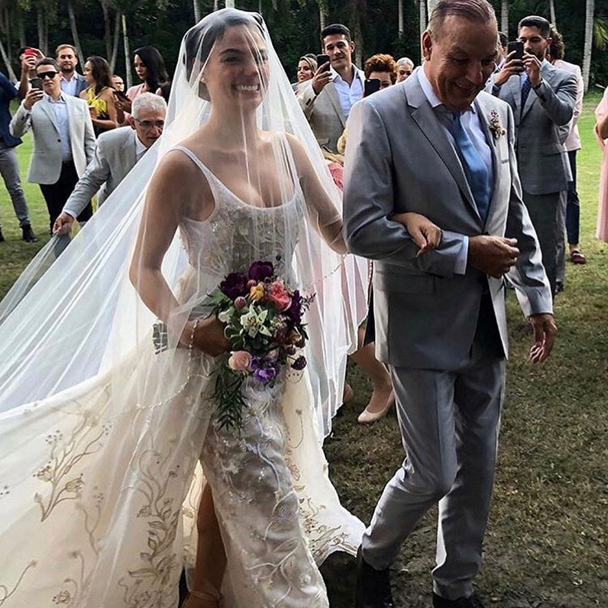 casamento no campo Isis Valverde e André Resende - noiva