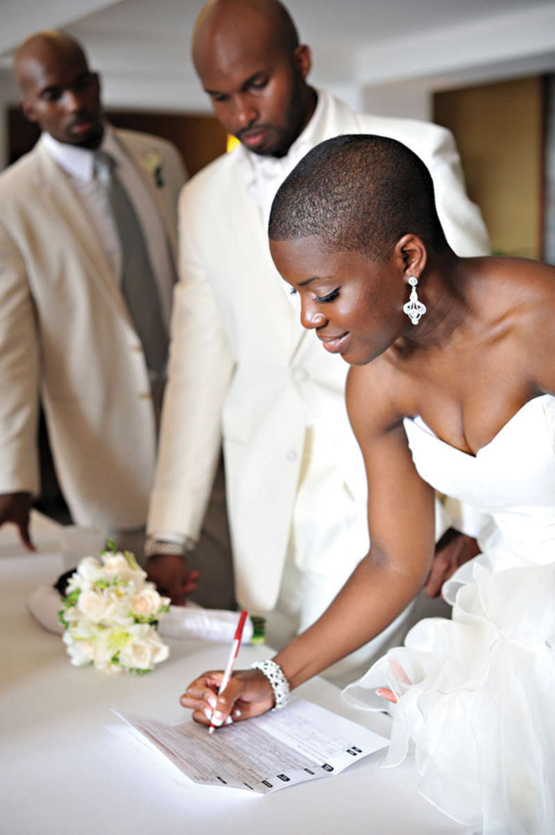 Penteados para noivas negras: inspirações e dicas imperdíveis