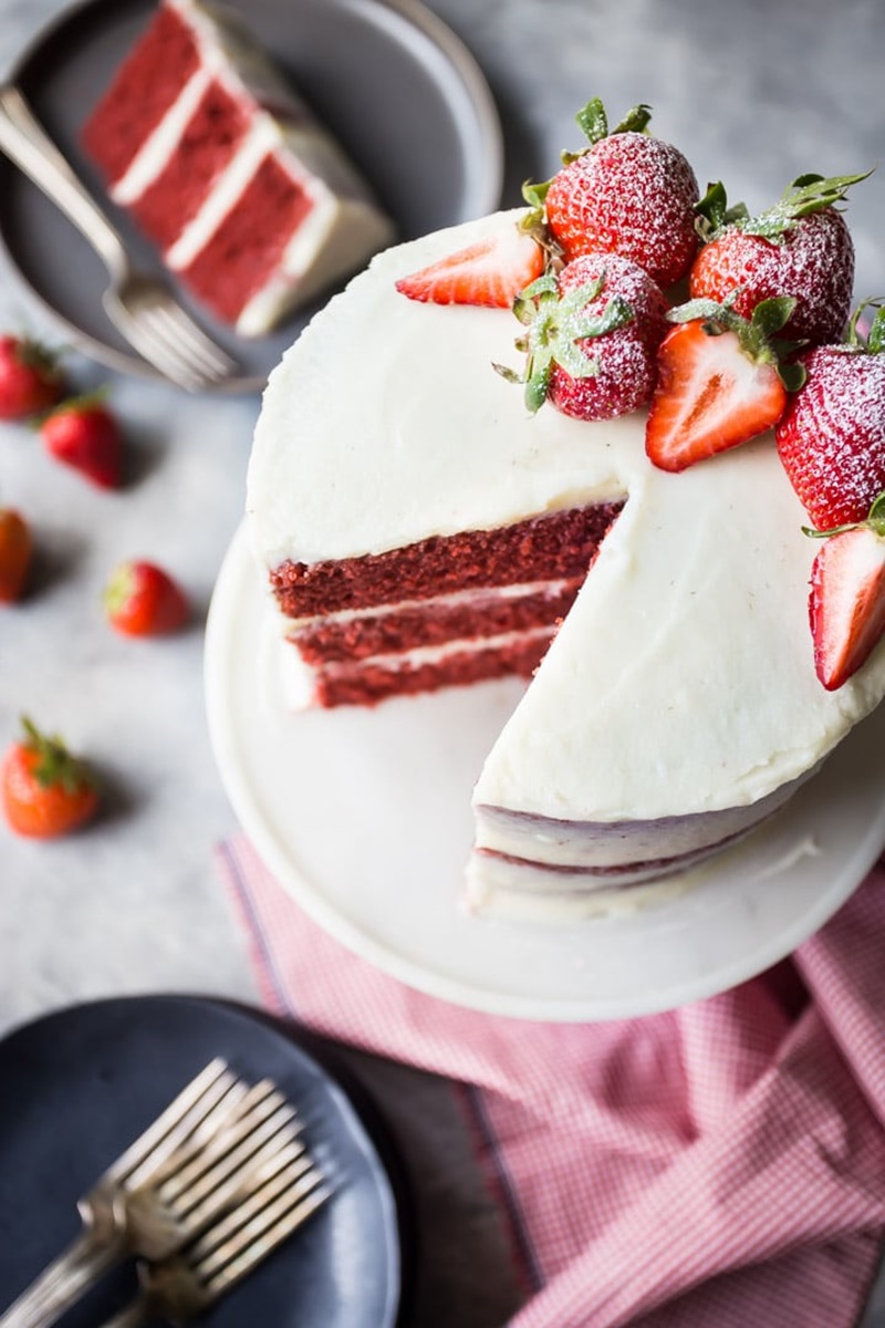 Red velvet | 20 ideias de bolo de casamento vermelho e branco