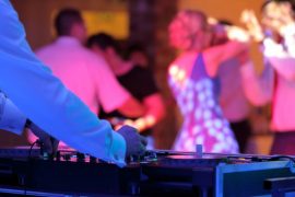 Músicas para casamento 2020 | 30 ideias para a playlist!