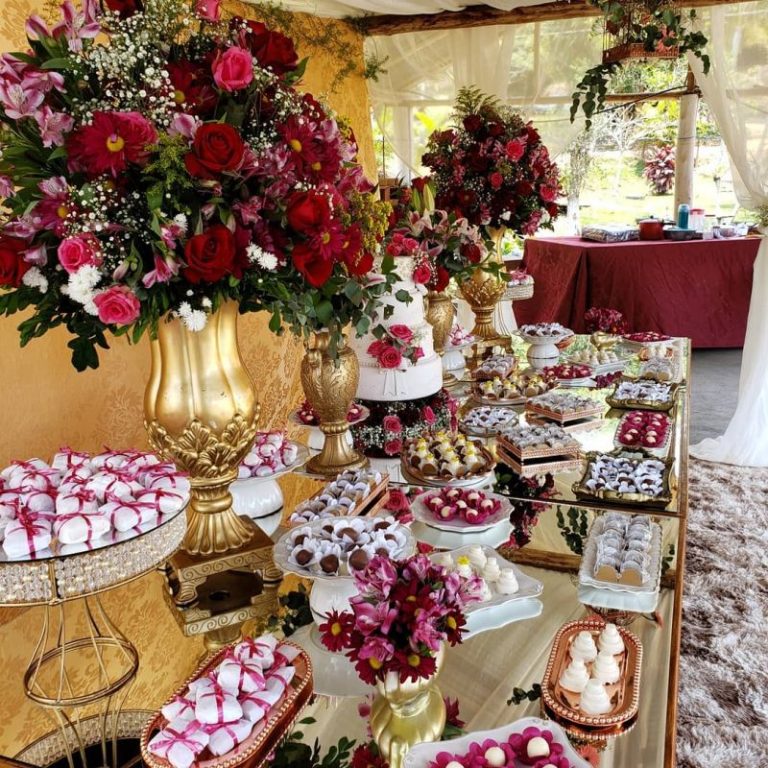 30 ideias incríveis para incluir a cor marsala no casamento