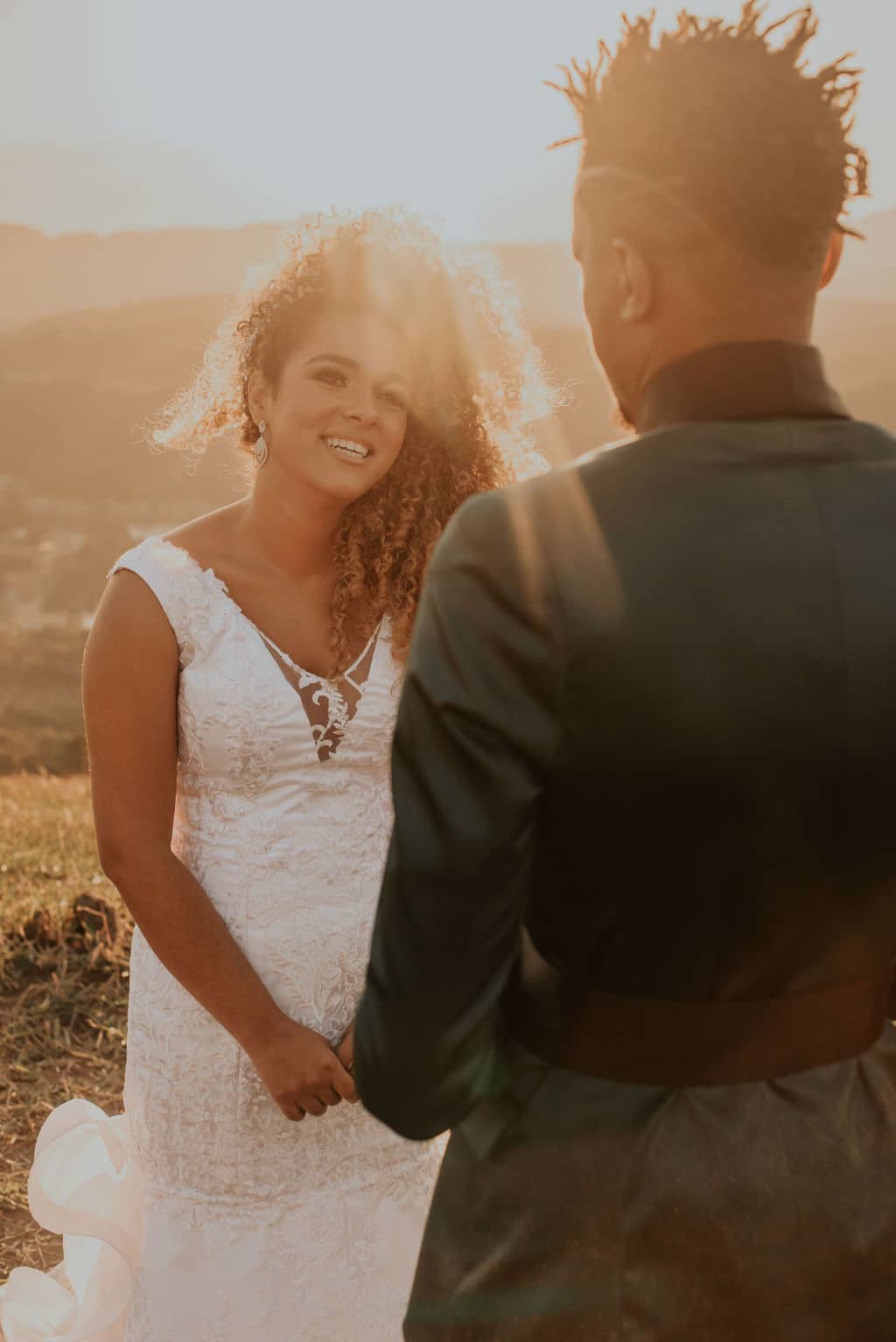 Elopement wedding Leticia e Washington - cerimônia ao ar livre