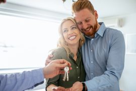 Como conciliar as dívidas do casamento com a parcela do apartamento?