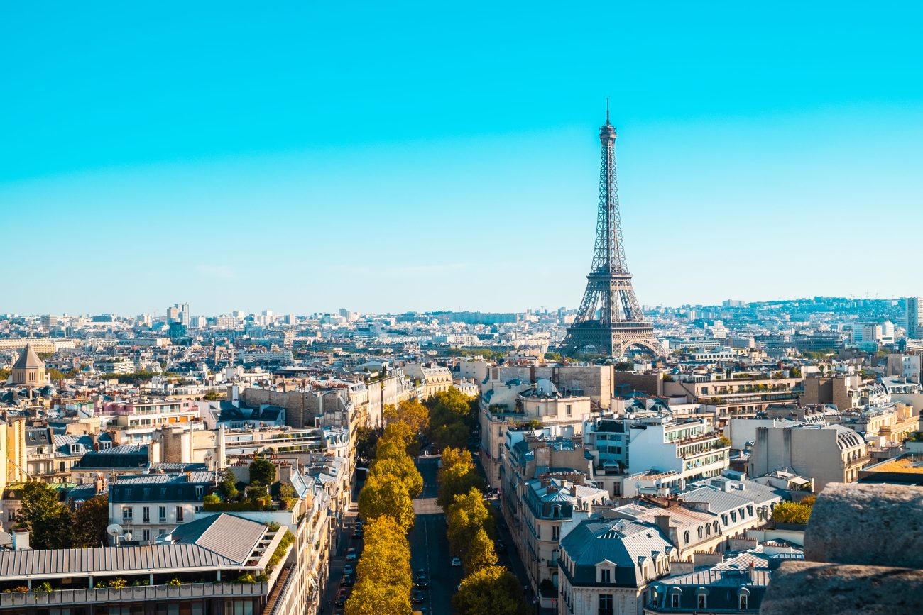 Torre Effeil em Paris - Destinos de lua de mel mais desejados em 2025