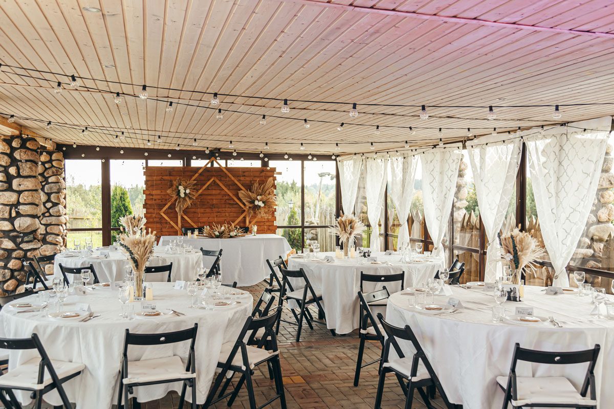 salão de festas como espaço para casamento com infraestrutura completa