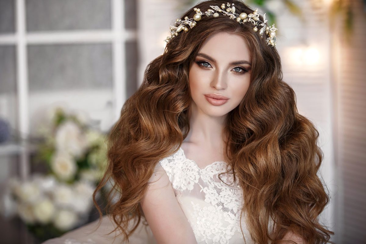 Mega hair para noiva: penteados de casamento com volume