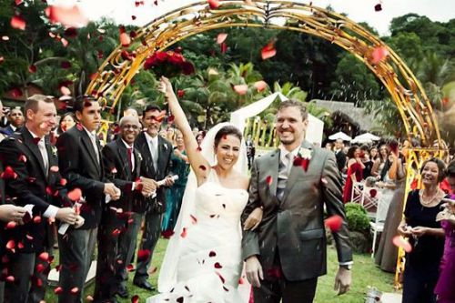 chuva-de-arroz-pétalas-de-rosas