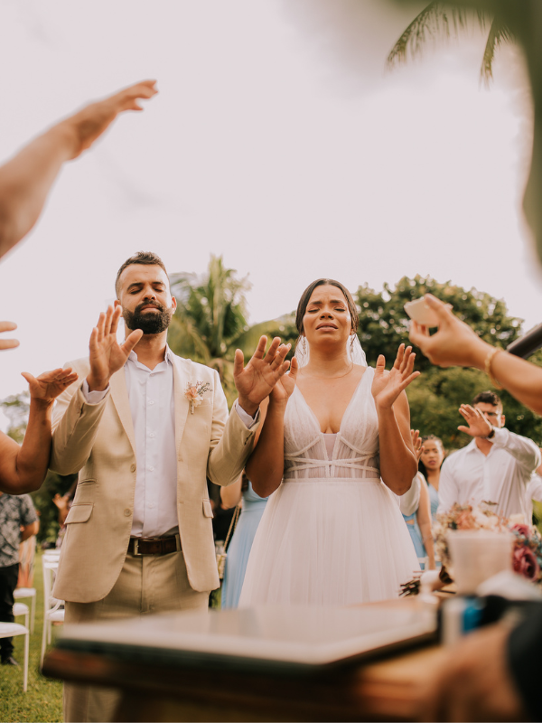 casamento real ao ar livre Andrine e Odilon - cerimônia ao ar livre