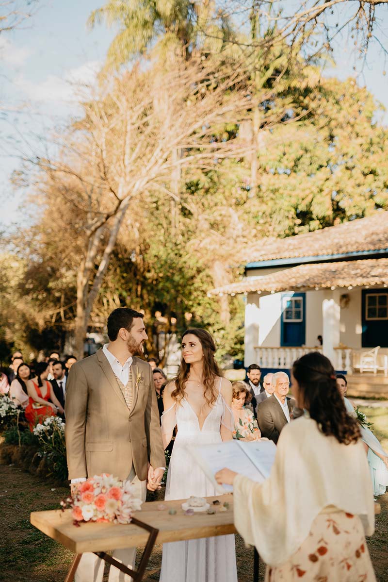 cerimônia de casamento Adriana e Lucas ao ar livre
