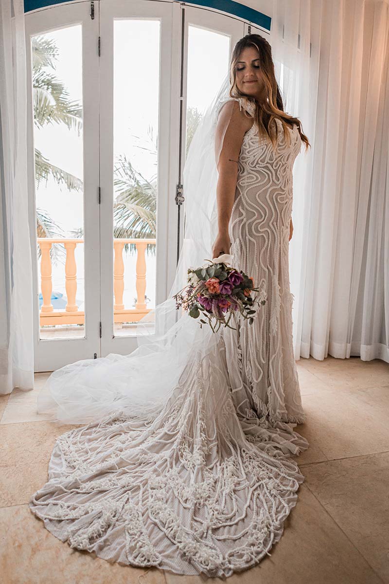vestido de noiva para casamento na praia em Búzios