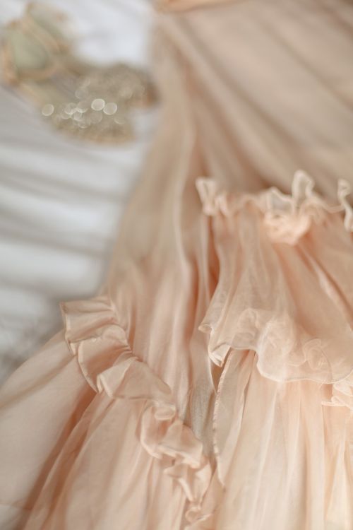 vestido de noiva cor-de-rosa