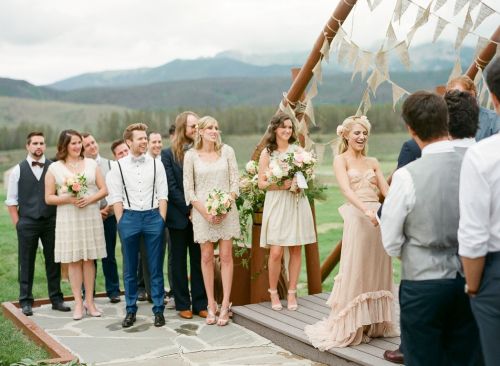 vestido de noiva cor-de-rosa