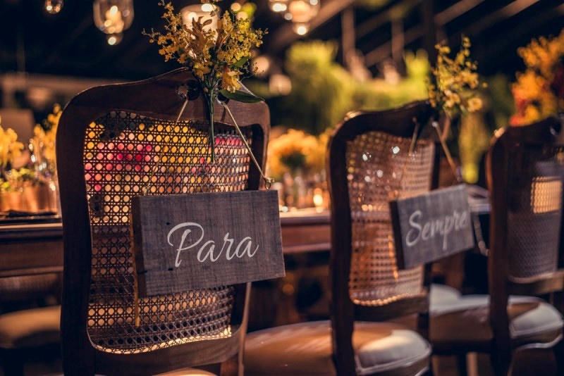 cadeiras personalizadas para noivos