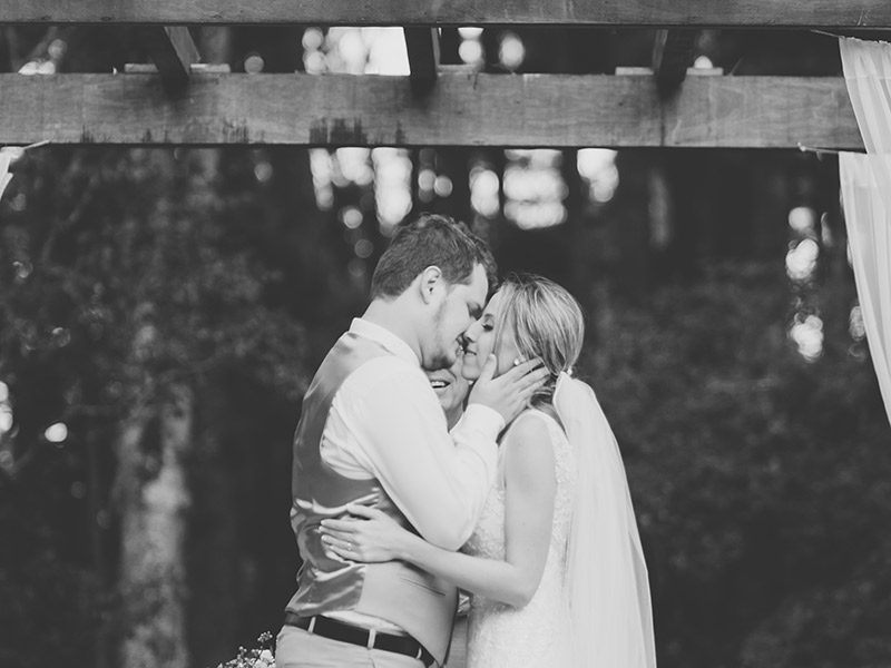 Casamento-real-Mari-e-João|Casamento-real-Mari-e-João|Casamento-real-Mari-e-Joao-ensaio|Casamento-real-Mari-e-Joao-pedido|Casamento-real-Mari-e-Joao-preparativos|Casamento Mari e João - Antes da Cerimônia|Casamento Rela Meri e João Cerimônia|Casamento Rela Meri e João Festa|Casamento-real-Mari-e-Joao-antes-da-cerimonia vestido de noiva|Casamento-real-Mari-e-Joao-antes-da-cerimonia sapato da noiva|Casamento-real-Mari-e-Joao-antes-da-cerimonia joia|Casamento-real-Mari-e-Joao-antes-da-cerimonia buquê|Casamento-real-Mari-e-Joao-antes-da-cerimonia aliança|Casamento-real-Mari-e-Joao-antes-da-cerimonia make|Casamento-real-Mari-e-Joao-antes-da-cerimonia traje do noivo|Casamento-real-Mari-e-Joao-antes-da-cerimonia maquiagem|Casamento-real-Mari-e-Joao-antes-da-cerimonia noiva|Casamento-real-Mari-e-Joao-antes-da-cerimonia noivo|Casamento-real-Mari-e-Joao-antes-da-cerimonia preparação noiva|Casamento-real-Mari-e-Joao-antes-da-cerimonia noivo gravata|Casamento-real-Mari-e-Joao-noivo|Casamento-real-Mari-e-Joao-preparação noiva|Casamento-real-Mari-e-Joao-antes-da-cerimonia sorriso|Casamento-real-Mari-e-Joao-antes-da-cerimonia noiva olhos|Casamento-real-Mari-e-Joao-antes-da-cerimonia noiva e mãe|Casamento-real-Mari-e-Joao-antes-da-cerimonia noiva buquê|Casamento-real-Mari-e-Joao-cerimonia convite|Casamento-real-Mari-e-Joao-convite|Casamento-real-Mari-e-Joao-decoração|Casamento-real-Mari-e-Joao-cerimonia louça|Casamento-real-Mari-e-Joao-mesa decoração|Casamento-real-Mari-e-Joao- louça na mesa|Casamento-real-Mari-e-Joao-cerimônia lembrancinhas|Casamento-real-Mari-e-Joao-cerimonia fotos|Casamento-real-Mari-e-Joao- lembrancinhas|Casamento-real-Mari-e-Joao-cerimonia noiva|Casamento-real-Mari-e-Joao- noiva véu|Casamento-real-Mari-e-Joao-cerimonia pais|Casamento-real-Mari-e-Joao-cerimonia|Casamento-real-Mari-e-Joao-cerimonia entrada noivo|Casamento-real-Mari-e-Joao-cerimonia noivo altar|Casamento-real-Mari-e-Joao-cerimonia entrada noiva|Casamento-real-Mari-e-Joao- noiva com pai|Casamento-real-Mari-e-Joao-cerimonia noivos|Casamento-real-Mari-e-Joao-cerimonia noivos altar|Casamento-real-Mari-e-Joao-cerimônia altar|Casamento-real-Mari-e-Joao-altar|Casamento-real-Mari-e-Joao-cerimonia|Casamento-real-Mari-e-Joao-cerimonia votos|Casamento-real-Mari-e-Joao-cerimônia beijo|Casamento-real-Mari-e-Joao-beijo|Casamento-real-Mari-e-Joao-cerimonia ensaio|Casamento-real-Mari-e-Joao-ensaio|Casamento-real-Mari-e-Joao-cerimônia casal|Casamento-real-Mari-e-Joao-casal no campo|Casamento-real-Mari-e-Joao-cerimonia|Casamento-real-Mari-e-Joao-cerimonia|Casamento-real-Mari-e-Joao-cerimonia noiva e madrinha|Casamento-real-Mari-e-Joao-noiva e família|Casamento-real-Mari-e-Joao-noivos e padrinhos e madrinhas|Casamento-real-Mari-e-Joao-festa|Casamento-real-Mari-e-Joao-festa|Casamento-real-Mari-e-Joao-festa|Casamento-real-Mari-e-Joao-festa|Casamento-real-Mari-e-Joao-festa|Casamento-real-Mari-e-Joao-festa|Casamento-real-Mari-e-Joao-festa|Casamento-real-Mari-e-Joao-festa|Casamento-real-Mari-e-Joao-festa|Casamento-real-Mari-e-Joao-festa|Casamento-real-Mari-e-Joao-festa