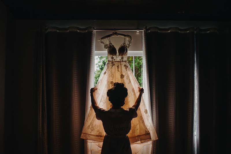 vestido de noiva para casamento na praia Claudia e Lucian