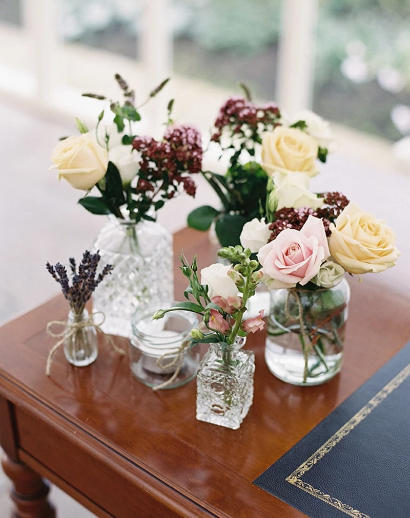 decoração de chá de panela com potes de vidro reaproveitados