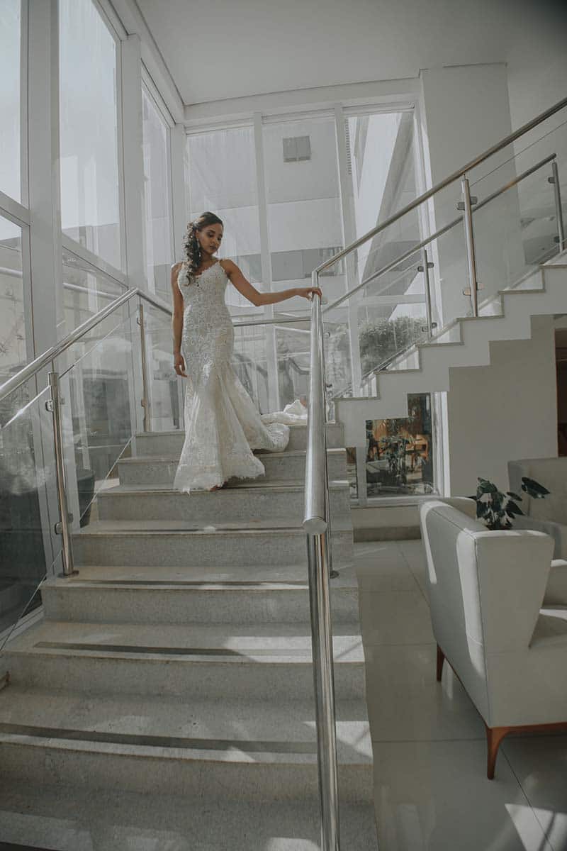 vestido de noiva estilo sereia para casamento na praia