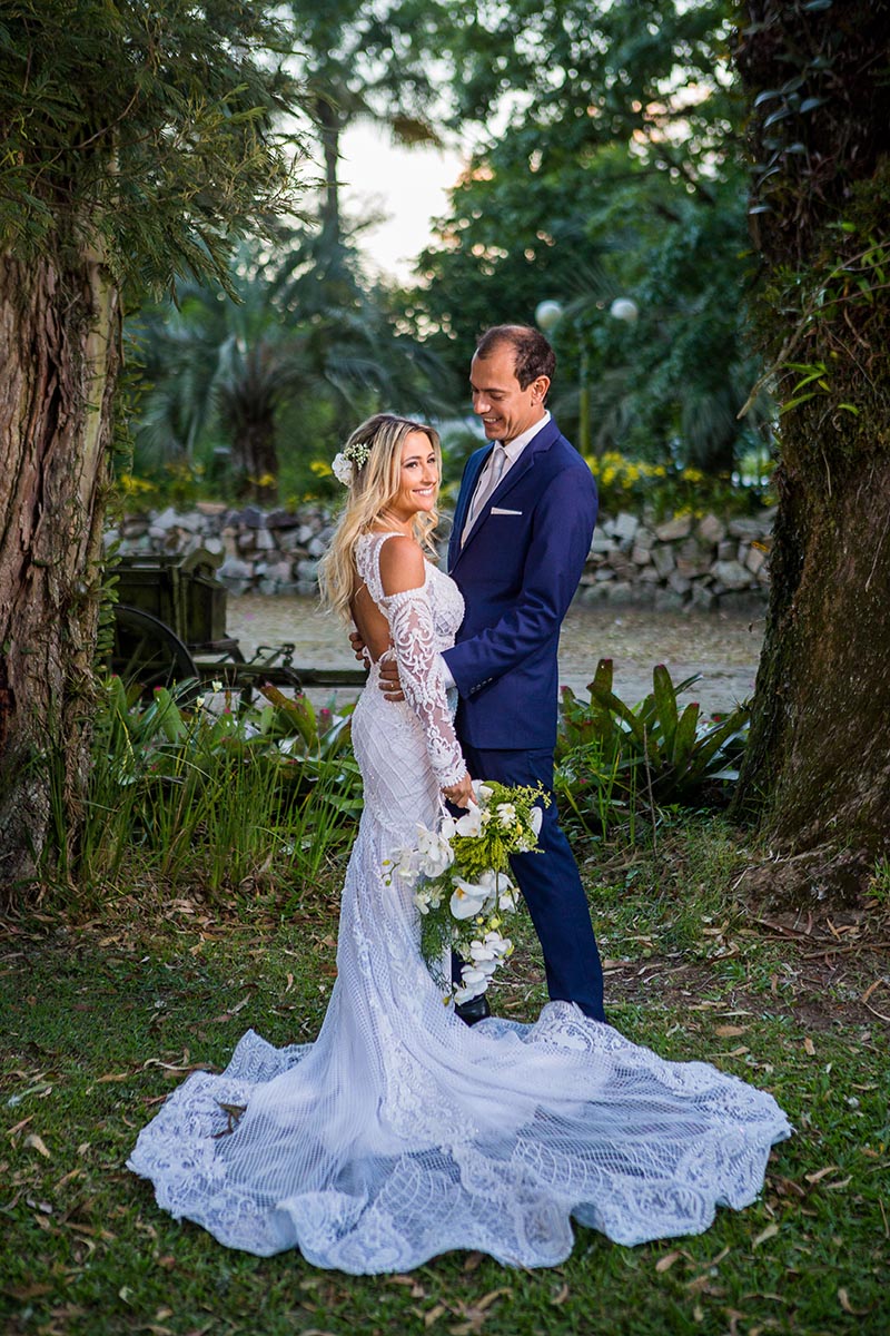 Detalhes do casamento romântico Juliana e Cláudio