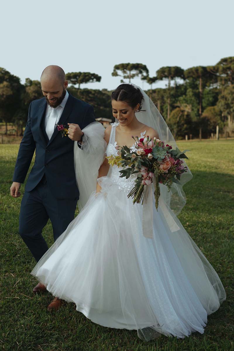 cerimônia ao ar livre casamento real rústico Kelly e Mario