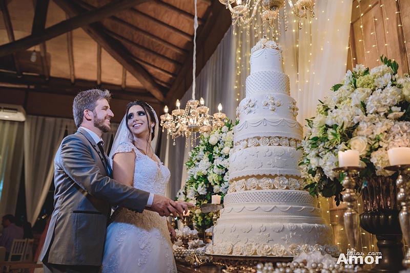 Casamento no campo Marisa e Eduardo: cerimônia e decoração