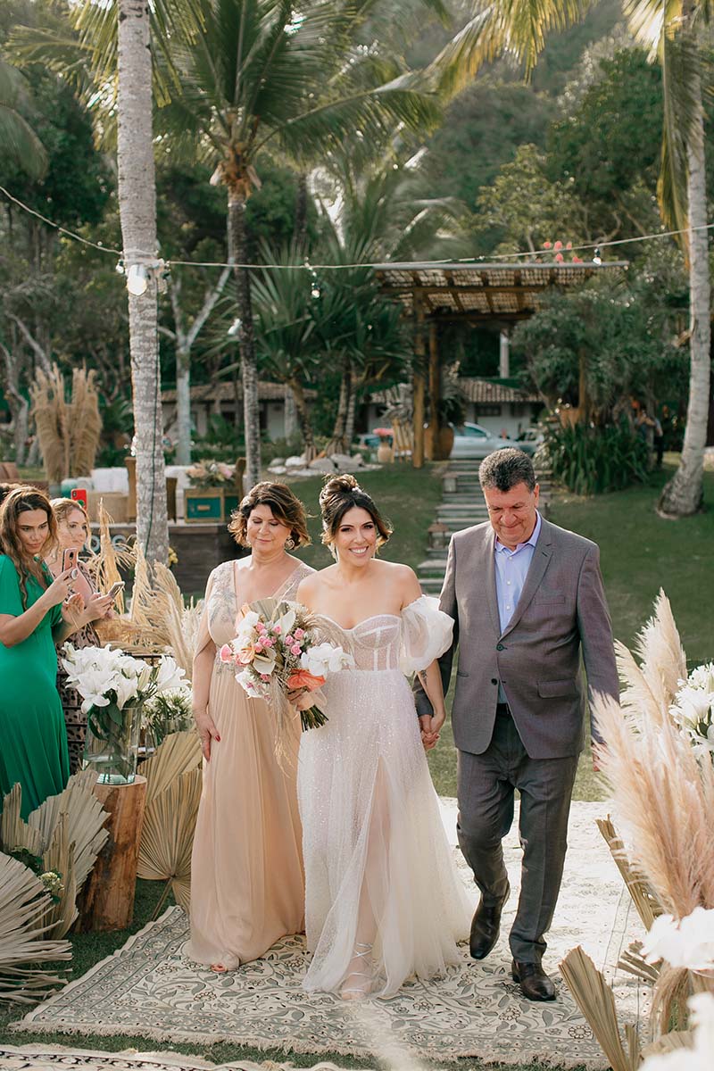 Composição floral natural com tons rosados