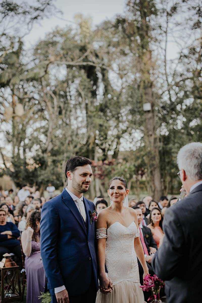 Casamento rústico de Pamela e Rodolfo com familiares
